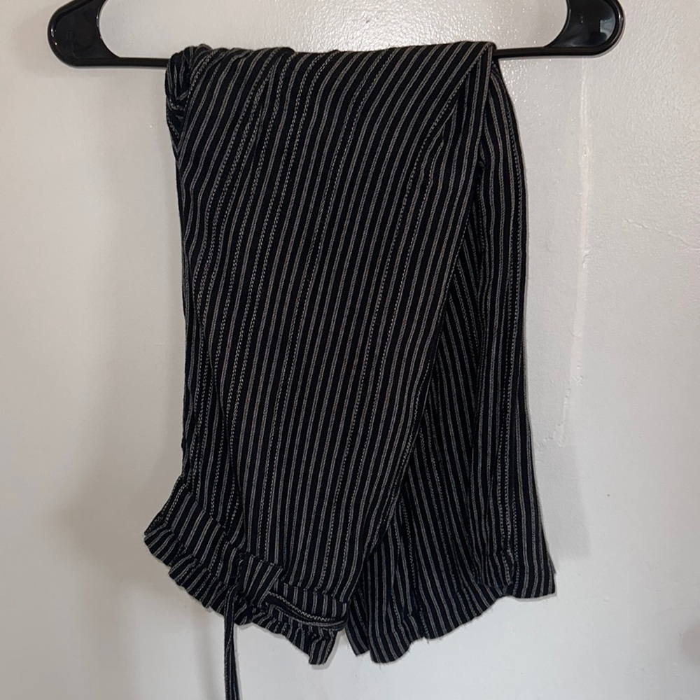 [2 for $20] AE wide leg cropped pants - Picture 2 of 3